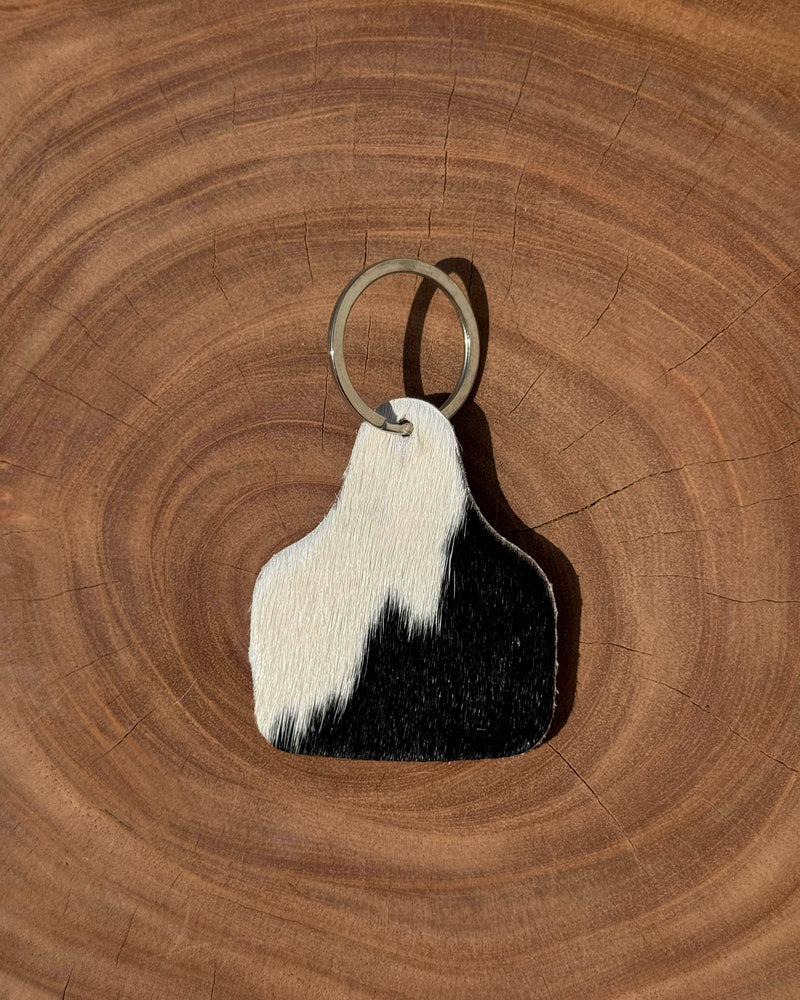 Natural Cowhide Key Tag – Handcrafted Leather Accessory
