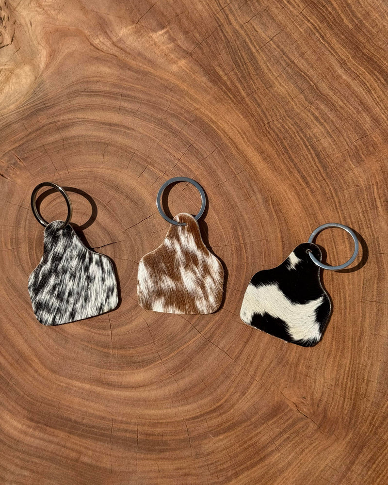 Natural Cowhide Key Tag – Handcrafted Leather Accessory